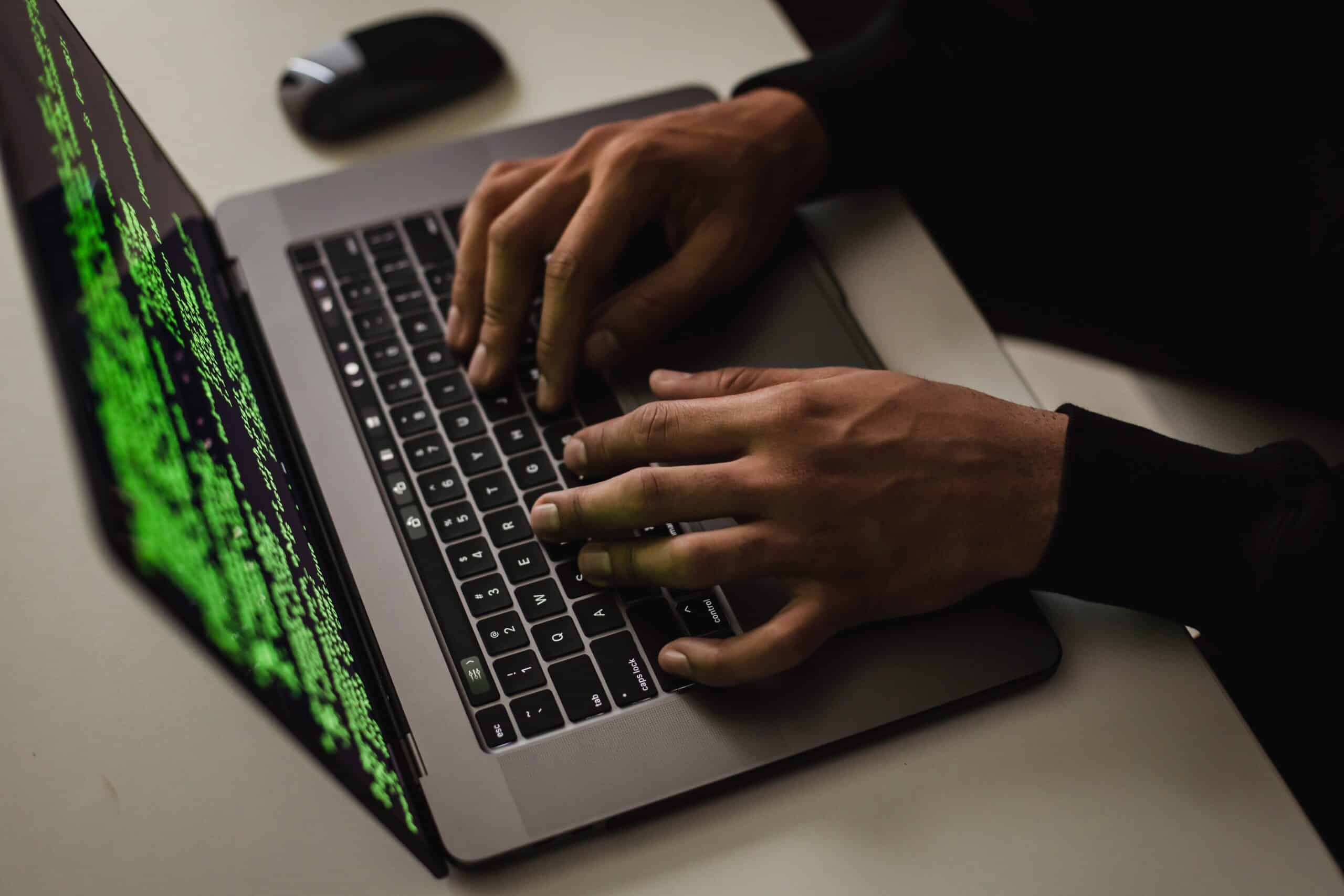Internet Detectives Cyber Investigations: How Private Investigators Combat Online Crime ...